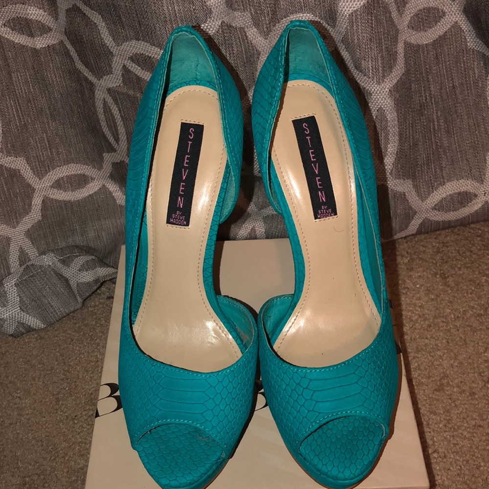 Steven by Steve Madden